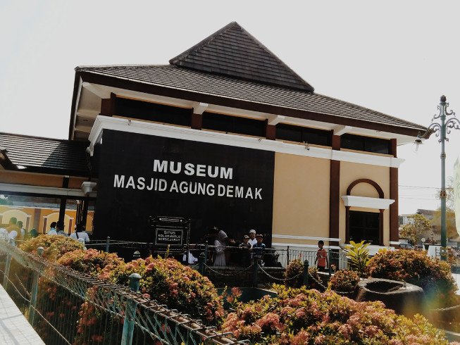 tempat wisata yang asyik di demak