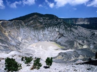 Tangkuban Perahu