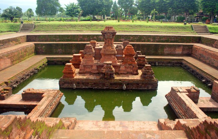 tempat wisata di mojokerto untuk keluarga