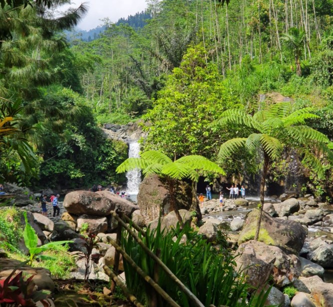 Curug Bayan Baturraden